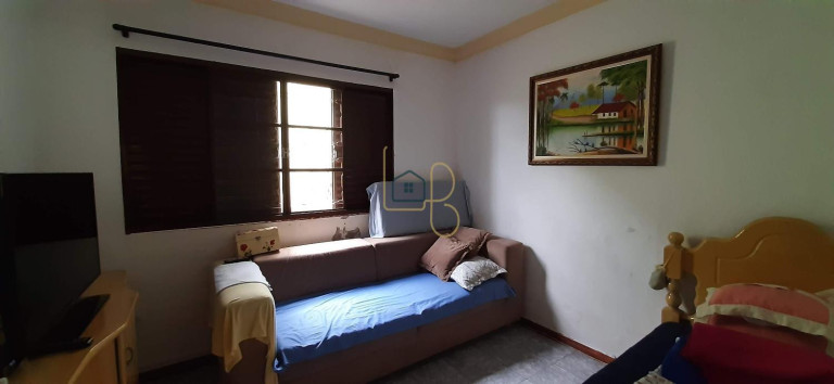 Imagem Casa com 3 Quartos à Venda, 220 m² em Santa Mônica - Londrina Imagem Casa com 3 Quartos à Venda, 220 m² em Santa Mônica - Londrina