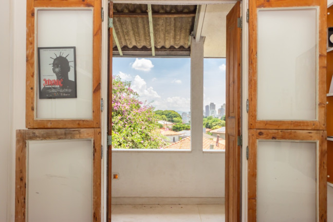 Imagem Casa com 3 Quartos à Venda, 333 m² em Sumaré - São Paulo Imagem Casa com 3 Quartos à Venda, 333 m² em Sumaré - São Paulo
