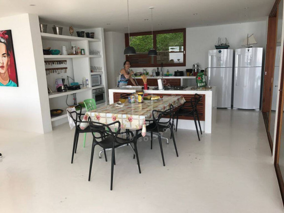 Imagem Casa com 5 Quartos à Venda, 340 m² em Centro - Angra Dos Reis