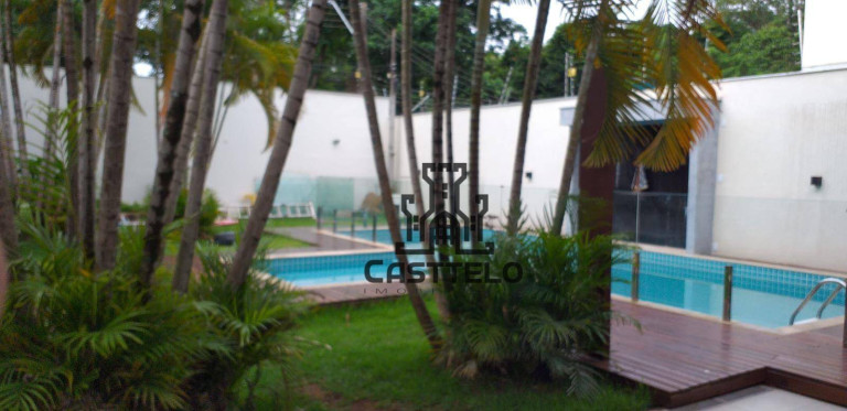 Imagem Casa com 4 Quartos à Venda, 430 m² em Califórnia - Londrina Imagem Casa com 4 Quartos à Venda, 430 m² em Califórnia - Londrina