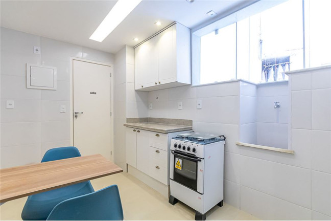 Imagem Apartamento com 2 Quartos à Venda, 80 m² em Copacabana - Rio De Janeiro Imagem Apartamento com 2 Quartos à Venda, 80 m² em Copacabana - Rio De Janeiro