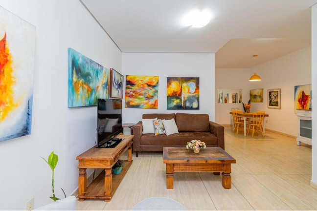 Imagem Casa com 3 Quartos à Venda, 255 m² em Petrópolis - Porto Alegre