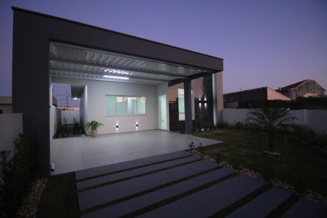 Imagem Casa à Venda, em Bela Vista - Palhoça Imagem Casa à Venda, em Bela Vista - Palhoça