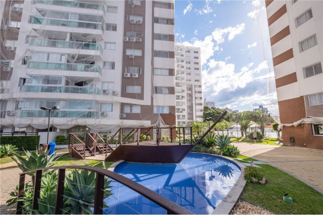 Imóvel com 3 Quartos à Venda,  em Barreiros - São José