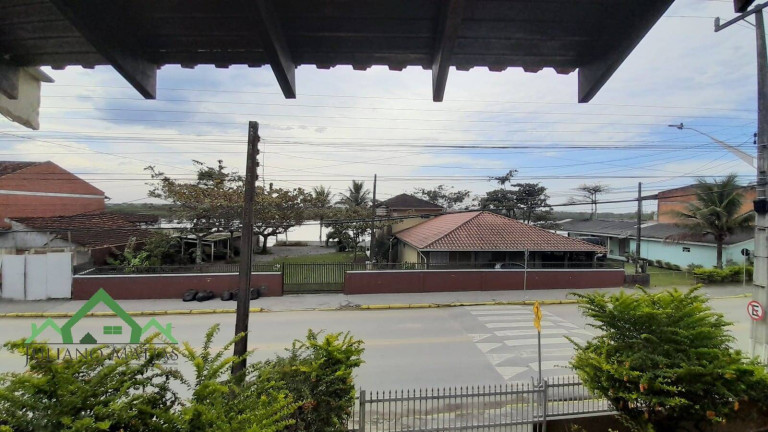 Imagem Sobrado com 5 Quartos à Venda, 280 m² em Costeira - Balneário Barra Do Sul Imagem Sobrado com 5 Quartos à Venda, 280 m² em Costeira - Balneário Barra Do Sul