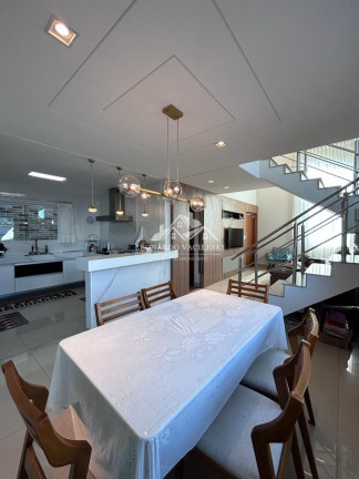 Imagem Casa com 4 Quartos à Venda, 300 m² em Colina De Laranjeiras - Serra Imagem Casa com 4 Quartos à Venda, 300 m² em Colina De Laranjeiras - Serra