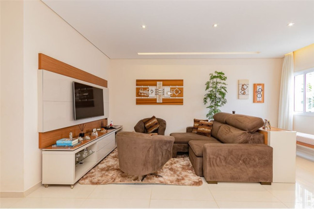 Imagem Casa com 3 Quartos à Venda,  em Parque Imperial - São Paulo
