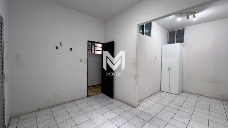 Imagem Casa com 3 Quartos à Venda, 372 m² em Sacramenta - Belém