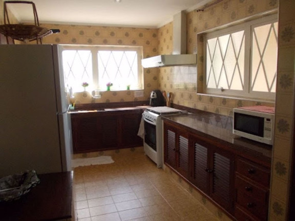 Imagem Casa com 4 Quartos à Venda, 385 m² em Vila Petrópolis - Atibaia Imagem Casa com 4 Quartos à Venda, 385 m² em Vila Petrópolis - Atibaia