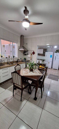 Imagem Casa com 3 Quartos à Venda, 155 m² em Centro - Peruíbe