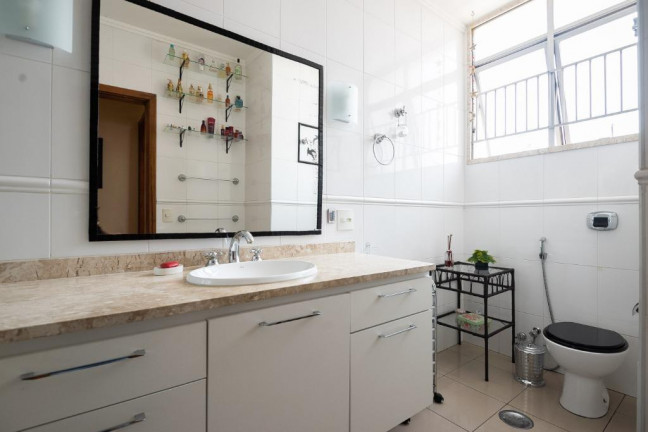 Imagem Apartamento com 3 Quartos à Venda, 180 m² em Itaim Bibi - São Paulo