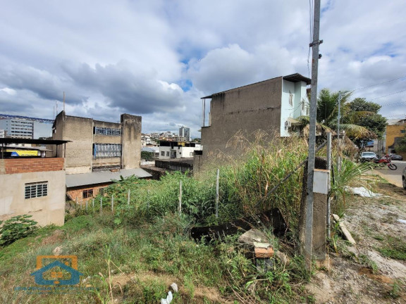 Terreno à Venda, 360 m² em Iguaçu - Ipatinga