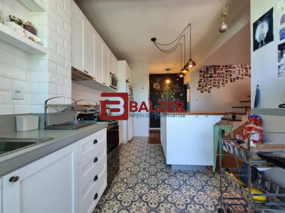 Imagem Apartamento com 5 Quartos à Venda, 114 m² em Itacorubi - Florianópolis Imagem Apartamento com 5 Quartos à Venda, 114 m² em Itacorubi - Florianópolis