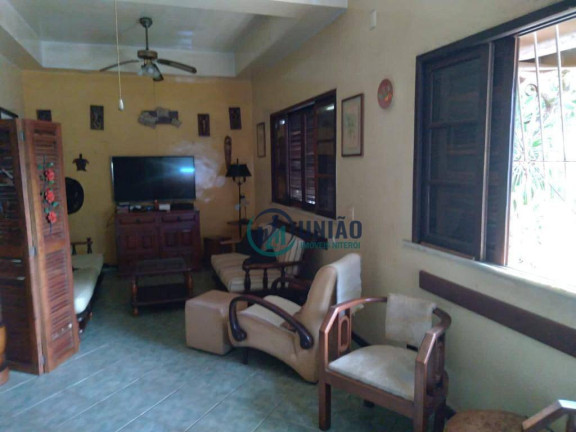 Imagem Casa com 5 Quartos à Venda, 209 m² em Itaipu - Niterói