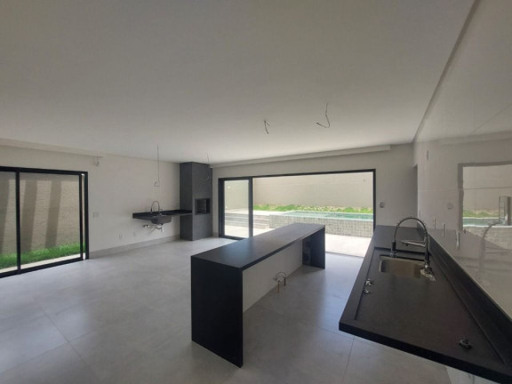 Imagem Sobrado com 4 Quartos à Venda, 213 m² em Jardins Barcelona - Senador Canedo