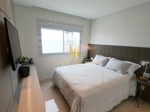 Imagem Apartamento com 3 Quartos à Venda, 133 m² em Centro - Balneário Camboriú Imagem Apartamento com 3 Quartos à Venda, 133 m² em Centro - Balneário Camboriú