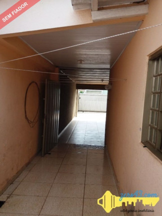 Imagem Casa com 4 Quartos à Venda, 170 m² em Conjunto Semiramis Barros Braga - Londrina Imagem Casa com 4 Quartos à Venda, 170 m² em Conjunto Semiramis Barros Braga - Londrina