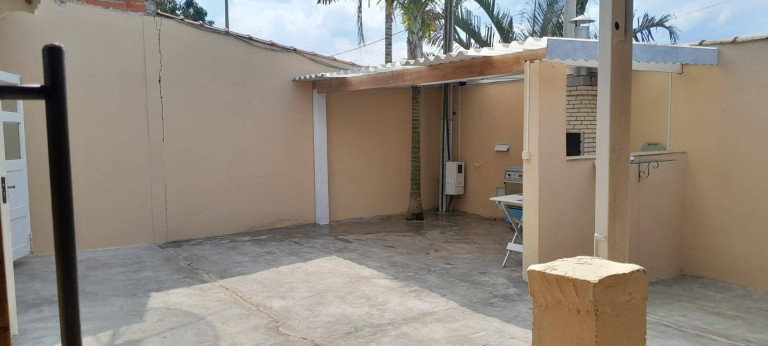 Imagem Casa com 1 Quarto à Venda, 250 m² em Corumbá (terra Preta) - Mairiporã Imagem Casa com 1 Quarto à Venda, 250 m² em Corumbá (terra Preta) - Mairiporã