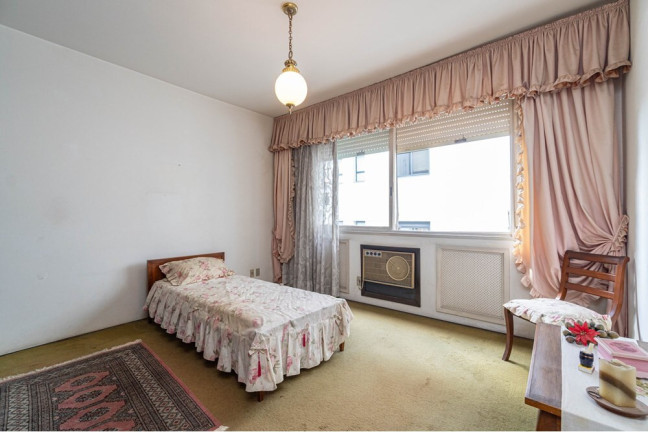 Imagem Apartamento com 4 Quartos à Venda, 277 m² em Auxiliadora - Porto Alegre Imagem Apartamento com 4 Quartos à Venda, 277 m² em Auxiliadora - Porto Alegre