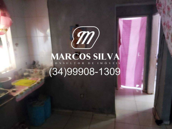 Imagem Casa com 4 Quartos à Venda, 300 m² em Segismundo Pereira - Uberlândia