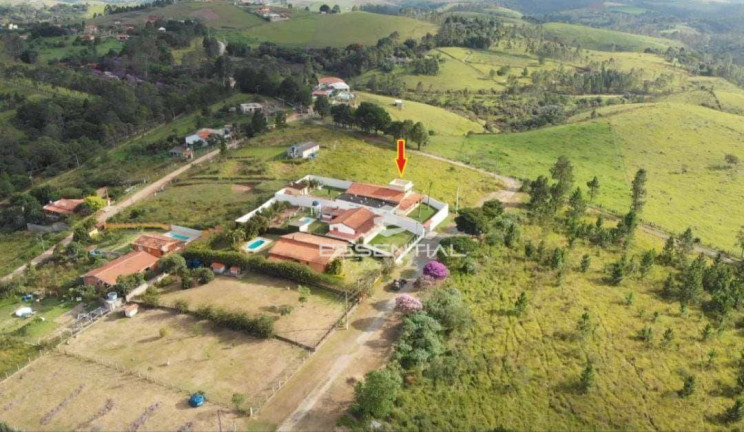 Imagem Chácara com 6 Quartos à Venda, 1.000 m² em Centro - Igaratá