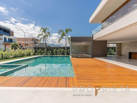 Imagem Casa de Condomínio com 5 Quartos à Venda, 900 m² em Barra Da Tijuca - Rio De Janeiro Imagem Casa de Condomínio com 5 Quartos à Venda, 900 m² em Barra Da Tijuca - Rio De Janeiro