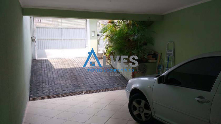 Casa com 4 Quartos à Venda, 245 m² em Parque Jaçatuba - Santo André