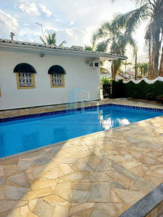 Imagem Casa com 6 Quartos à Venda, 400 m² em Flórida - Praia Grande Imagem Casa com 6 Quartos à Venda, 400 m² em Flórida - Praia Grande