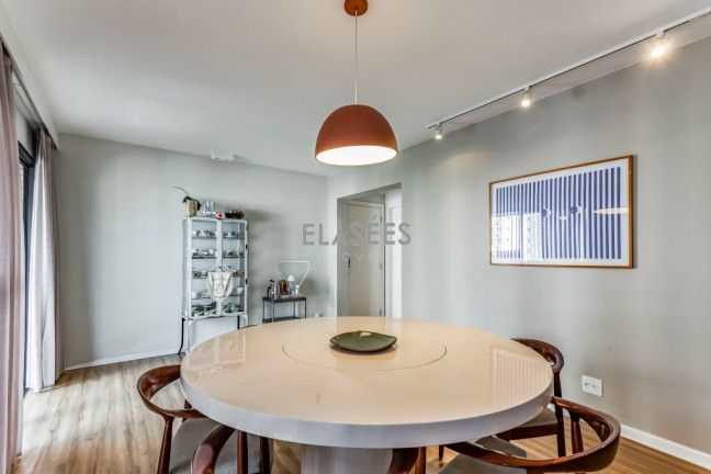 Imagem Apartamento com 3 Quartos à Venda, 145 m² em Vila Nova Conceição - São Paulo