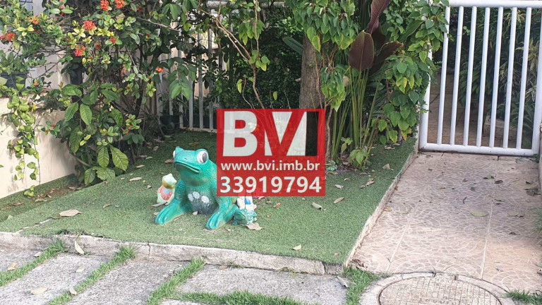 Imagem Casa com 2 Quartos à Venda, 50 m² em Pechincha - Rio De Janeiro Imagem Casa com 2 Quartos à Venda, 50 m² em Pechincha - Rio De Janeiro