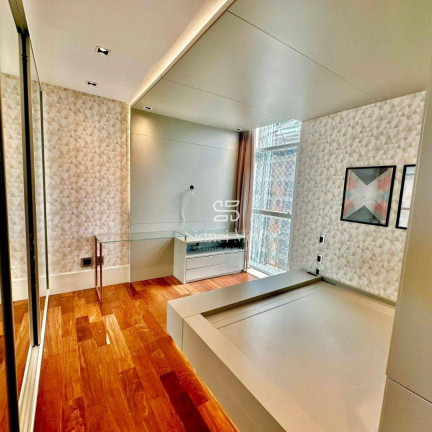 Imagem Cobertura com 4 Quartos à Venda, 400 m² em 2 Quadra Centro - Balneário Camboriú Imagem Cobertura com 4 Quartos à Venda, 400 m² em 2 Quadra Centro - Balneário Camboriú