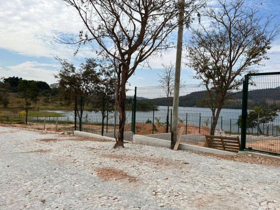 Terreno à Venda, 1.950 m² em Barragem Benfica - Itaúna