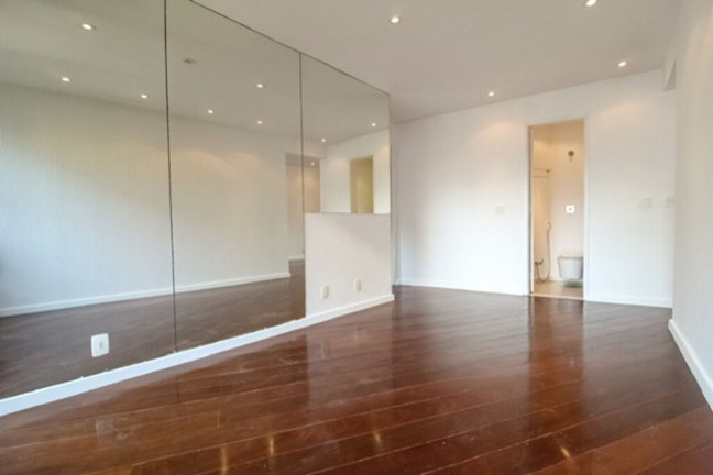 Imagem Imóvel com 2 Quartos à Venda, 92 m² em Lagoa - Rio De Janeiro Imagem Imóvel com 2 Quartos à Venda, 92 m² em Lagoa - Rio De Janeiro