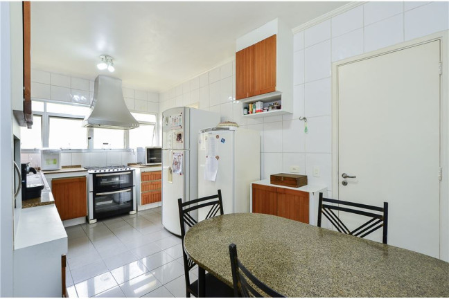 Imagem Apartamento com 2 Quartos à Venda, 146 m² em Panamby - São Paulo