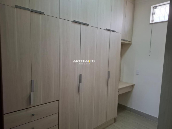 Imagem Casa com 3 Quartos à Venda, 200 m²