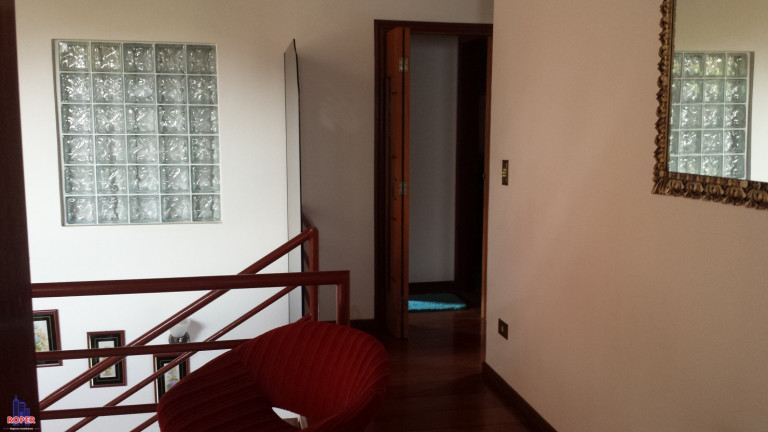 Casa com 4 Quartos à Venda, 1.260 m² em Caputera - Arujá