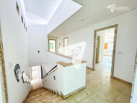 Imagem Casa com 5 Quartos à Venda, 747 m² em Engenheiro Luciano Cavalcante - Fortaleza