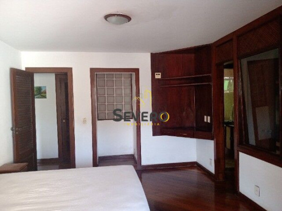 Imagem Casa com 4 Quartos à Venda, 402 m² em Piratininga - Niterói