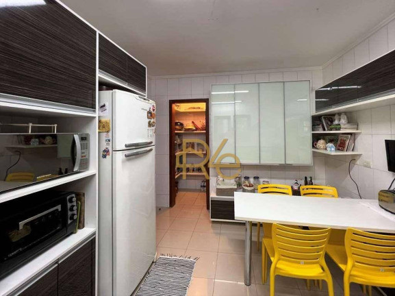Imagem Casa com 4 Quartos à Venda, 308 m² em Fazendinha - Carapicuíba