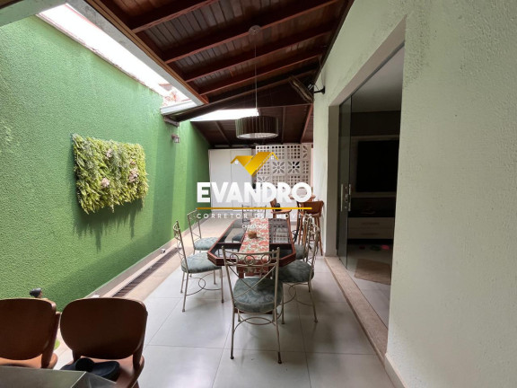 Imagem Casa com 3 Quartos à Venda, 169 m² em Santa Rosa - Cuiabá