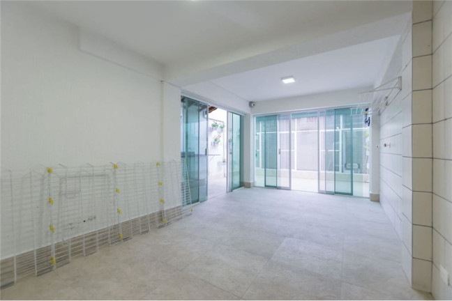 Imagem Casa com 3 Quartos à Venda, 270 m² em Cambuci - São Paulo Imagem Casa com 3 Quartos à Venda, 270 m² em Cambuci - São Paulo