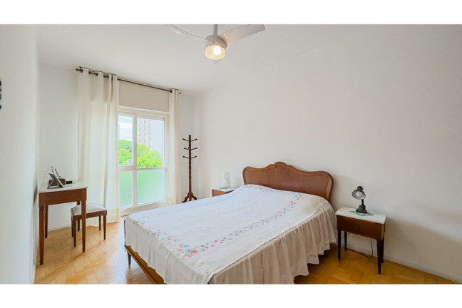 Imagem Apartamento com 3 Quartos à Venda, 108 m² em Petrópolis - Porto Alegre Imagem Apartamento com 3 Quartos à Venda, 108 m² em Petrópolis - Porto Alegre