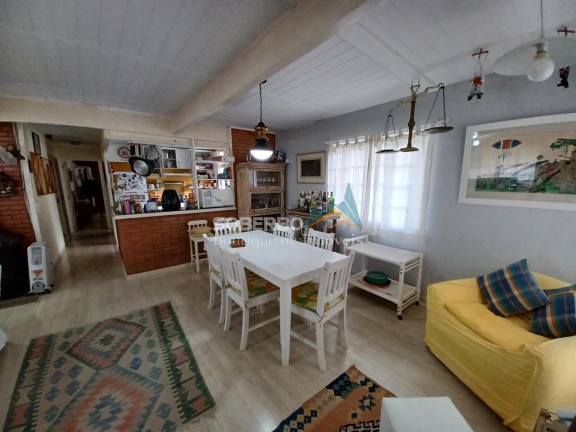 Imagem Casa com 4 Quartos à Venda, 11.733 m² em Albuquerque - Teresópolis Imagem Casa com 4 Quartos à Venda, 11.733 m² em Albuquerque - Teresópolis