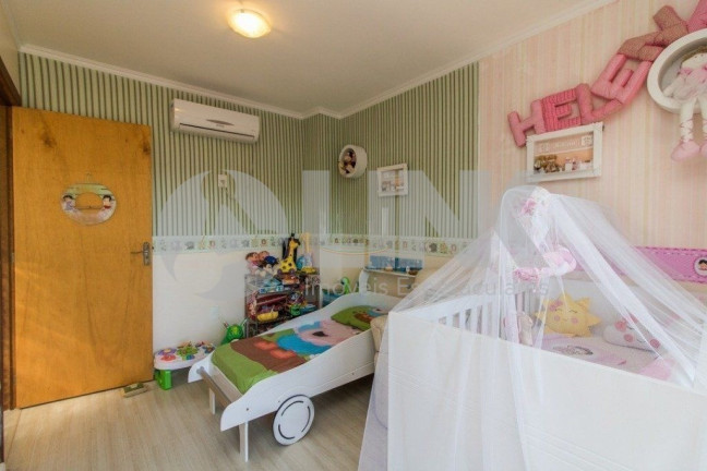 Imagem Casa com 3 Quartos à Venda, 181 m² em Ipanema - Porto Alegre