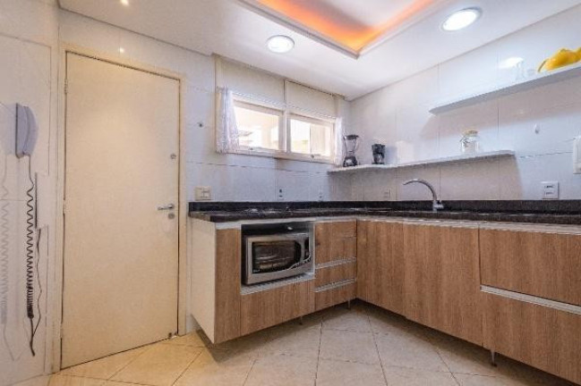 Imagem Sobrado com 3 Quartos à Venda, 160 m² em Cachoeira Do Bom Jesus - Florianópolis