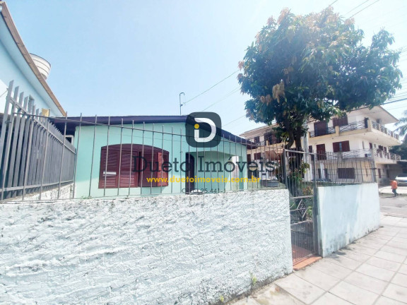 Imagem Casa com 3 Quartos à Venda,  em Carolina - Santa Maria