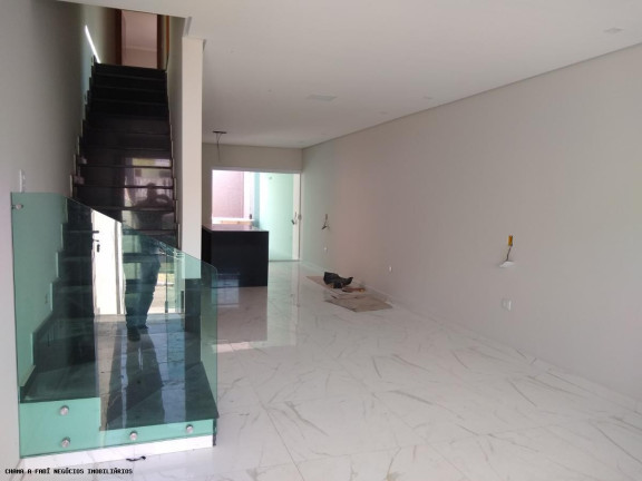 Imagem Casa com 3 Quartos à Venda, 190 m² em Vila Carrão - São Paulo Imagem Casa com 3 Quartos à Venda, 190 m² em Vila Carrão - São Paulo