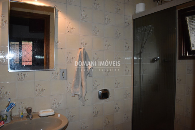 Imagem Casa com 4 Quartos à Venda, 360 m² em Região Do Alto Da Boa Vista - Campos Do Jordão