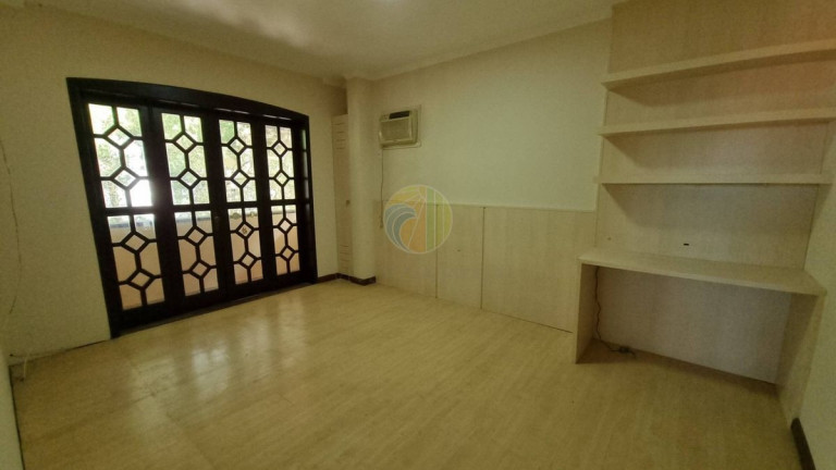 Imagem Casa com 4 Quartos à Venda, 321 m² em Estados - Balneário Camboriú