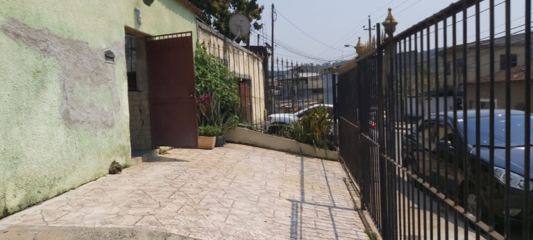 Imagem Casa com 3 Quartos à Venda, em Campo Grande - Rio De Janeiro Imagem Casa com 3 Quartos à Venda, em Campo Grande - Rio De Janeiro